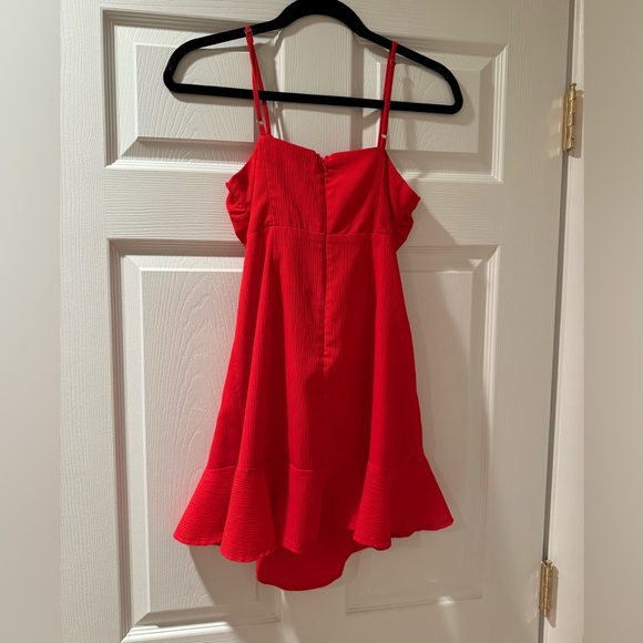 Red dress - Picture 4 of 4